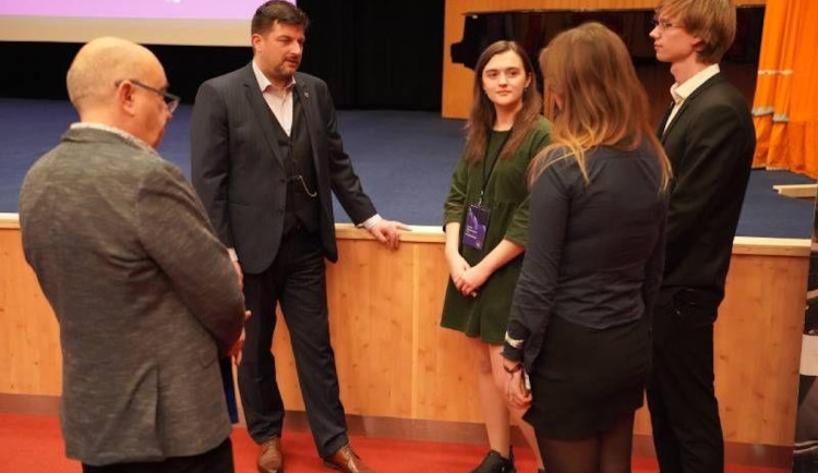 V Karlových Varech proběhla třídenní konference Evropského parlamentu mládeže