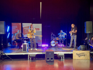 VIDEO: Páteční večer v Jihlavě patřil dobrovolníkům. Takový byl Dobroch 2025