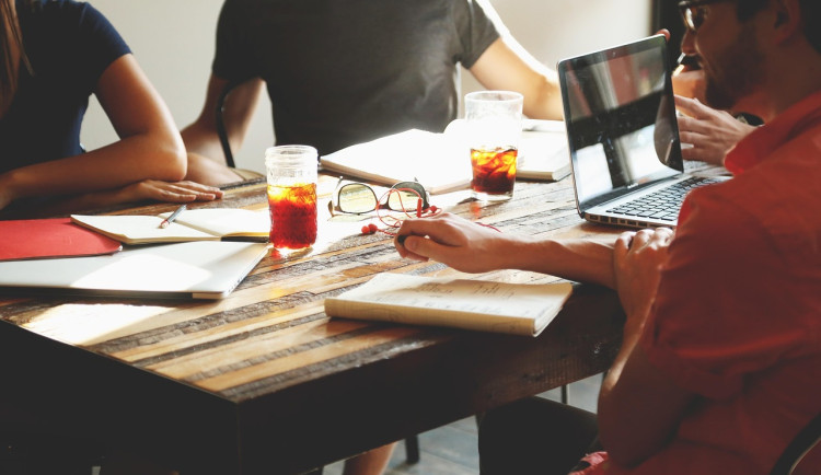 ČSÚ: Ve 3. čtvrtletí 2025 rostla zaměstnanost i počet podnikatelů