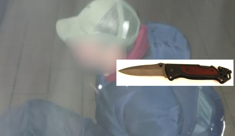 Opilý muž chtěl vykrást čerpací stanici, obsluha ho vyhnala úklidovým mopem. Foto: Se svolením Policie ČR