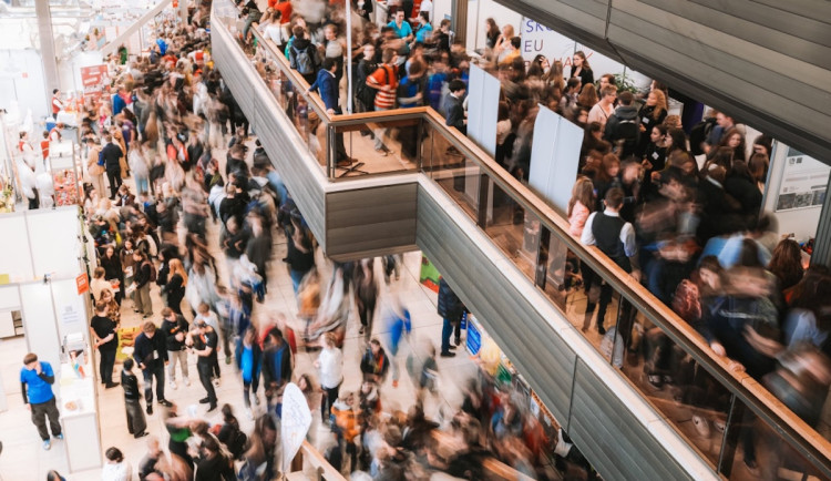 Na veletrhu středních škol v Praze zasahovali záchranáři