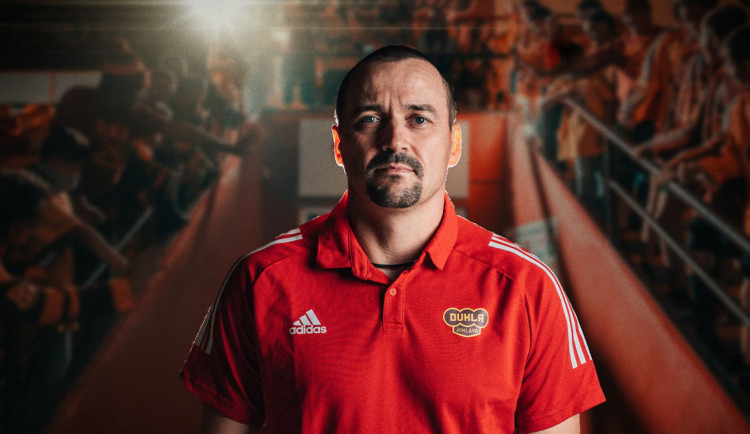 Trenér Dukly Jihlava Viktor Ujčík vstoupil do Síně slávy Českého hokeje. Foto: Se svolením HC Dukla Jihlava