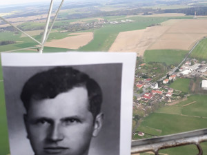 FOTO: Letec Vochyán podnikl pouť po stopách pátera Toufara, umučeného komunisty