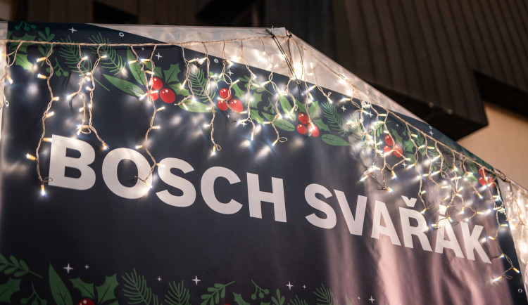 Jubilejní vánoční „Bosch Svařák“ rozzářil znovu Jihlavu