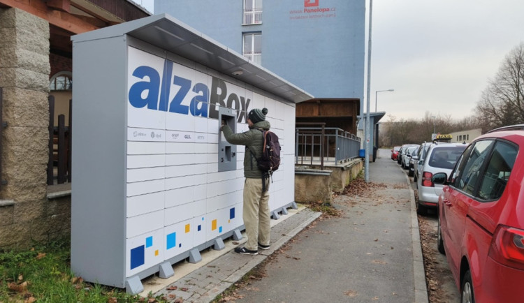 Město začalo řešit situaci s nezřízeným umisťováním výdejních boxů