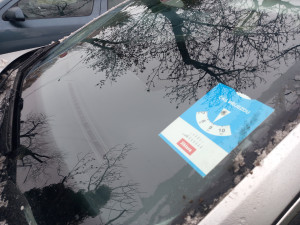 Parkování v Jihlavě XXIV: U autobusového nádraží nejsou parkovací hodiny ani potřeba