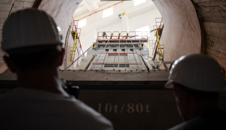 Lidé si budou moct prohlédnout lipenskou elektrárnu. ČEZ spouští registrace na prohlídky