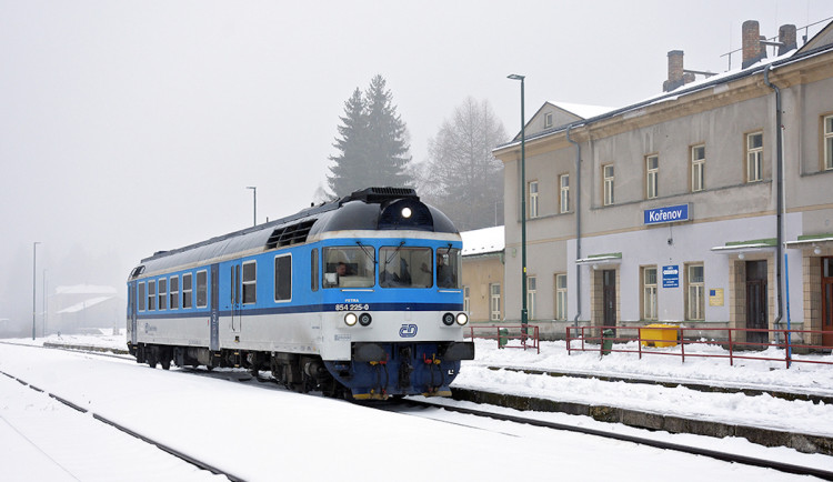Na Zubačce budou o Vánocích jezdit ozubnicová lokomotiva, parní vlak i motoráček