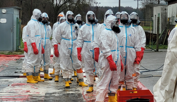 Na Vysočině se objevila ptačí chřipka. Hasiči a vězni zlikvidovali 35 tisíc slepic. Foto: Se svolením HZS Kraje Vysočina