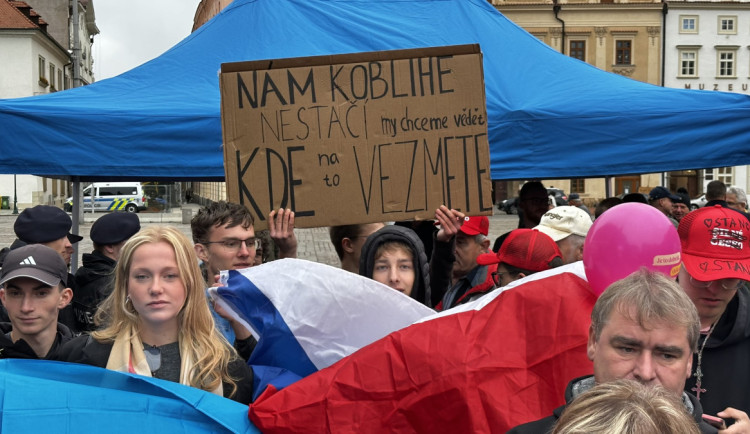 Experti z plzeňské univerzity zkoumají vliv populismu v zemích Visegrádské čtyřky