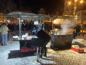 VIDEO: Nový rok na náměstí v Jihlavě. Stovky lidí sledovaly tišší ohňostroj