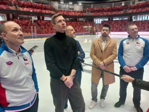 FOTO: Berdych přivezl Davis Cup do Horácké arény v Jihlavě. Tenisový svátek se blíží