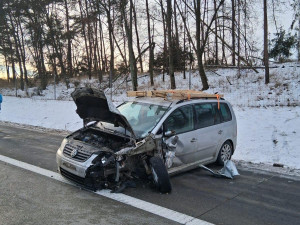 FOTO: Kritické ráno na dálnici D1, auta na Vysočině bourala v obou směrech