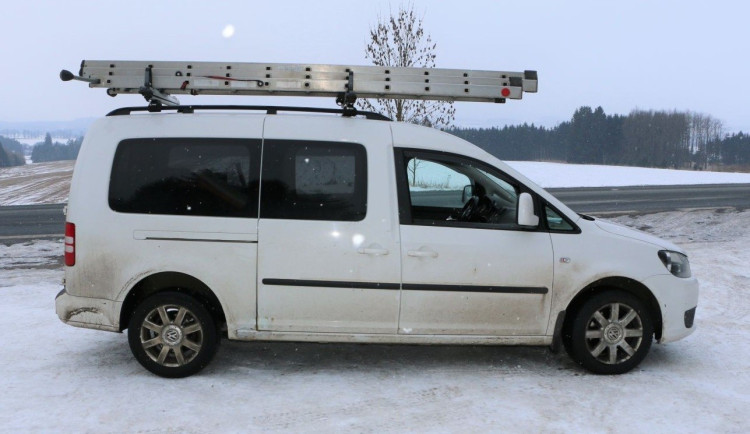 Kradené auto policisté našli za necelou hodinu. Řidička je podezřelá z pěti trestných činů. Foto: Se svolením Policie ČR