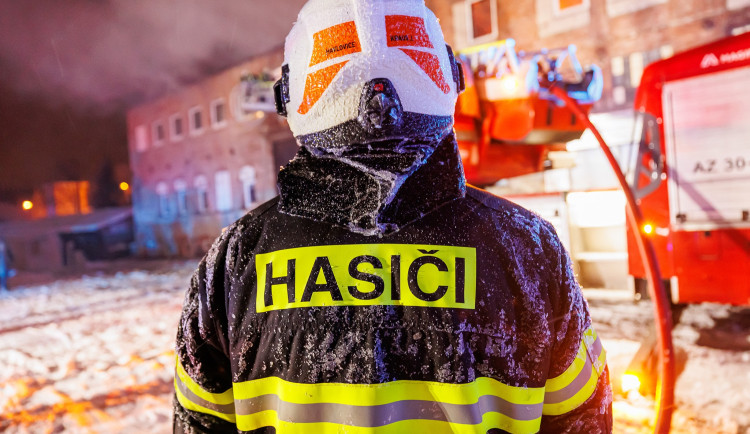 Po tragédii ve Švýcarsku kontrolují hasiči v Královéhradeckém kraji bary a noční podniky