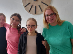 Mladší tým z Ad Fontes začal výhrami, po prohře s mensou ale v pořadí klesal.