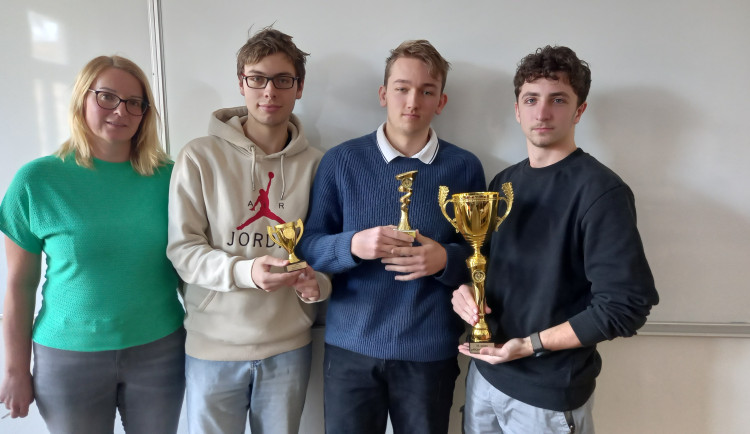 Starší tým z Ad Fontes byl favorizovaný, skončil těsně druhý.