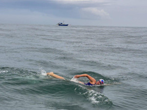 Náročná zima Andrey Klementové: Kromě plavání v ledové vodě se musí věnovat škole