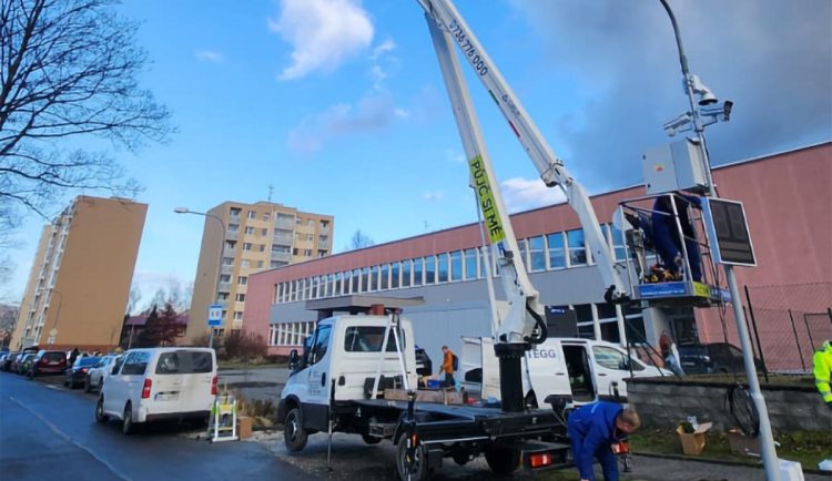 Nové kamery i měřiče rychlosti v 5G síti. Jeseník modernizoval bezpečnostní systém