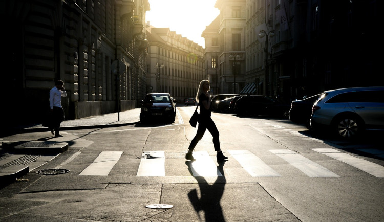 Víkend na jihu Moravy poznamenaly dvě vážné nehody s chodci