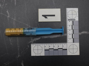 Razie na jihu Moravy. Celníci našli drogy, zakázané střelné pero i kradená elektrokola