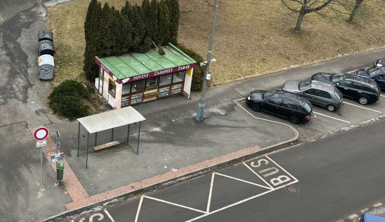 Radnice razantně zakročí proti dlouhodobě nevyužívanému stánku. Místní mají své nápady