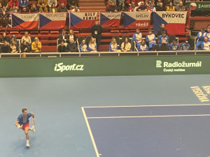 ON-LINE: Jihlava poprvé hostí Davis Cup, Lehečka získal v Horácké aréně první bod