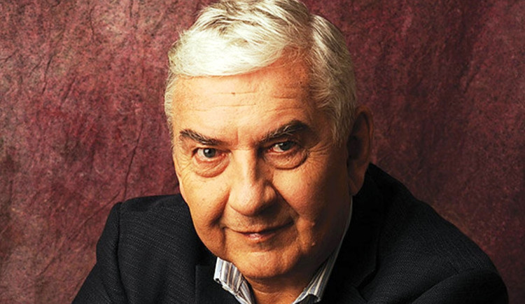 Legendární herec Miroslav Donutil dnes slaví 75. narozeniny
