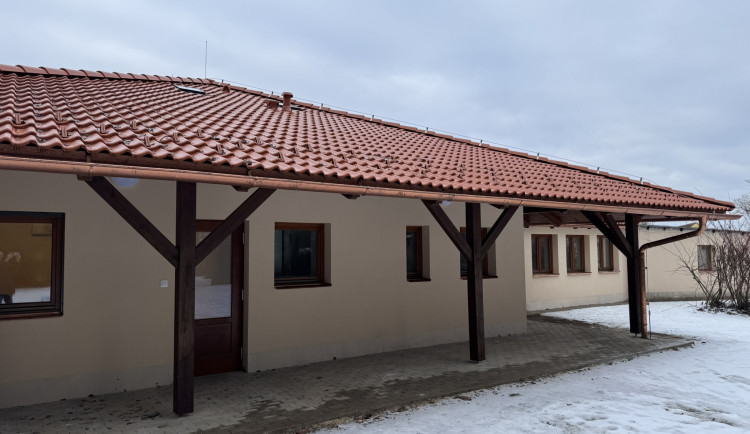 Jihočeský kraj otevřel komunitní bydlení pro lidi s autismem v Oseku