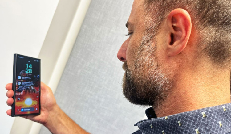 Hlasuj v anketě, prosí váš známý přes WhatsApp, jenže jde o další vlnu podvodů