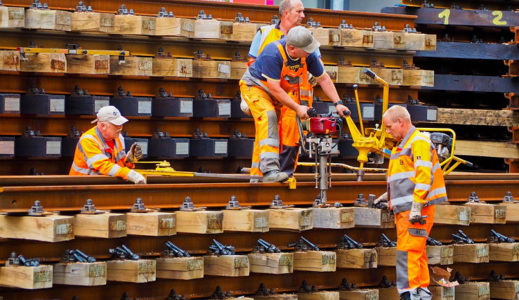 Počet zaměstnaných uprchlíků z Ukrajiny v Královéhradeckém kraji roste