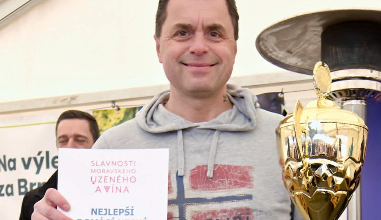 Maxijedlík má nejlepší uzené, rozhodli lidé. Přidává tajnou přísadu