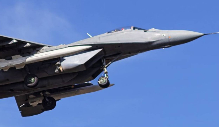 Srbsko vyzbrojuje MiGy-29 čínskou střelou CM-400 k útokům na dálku