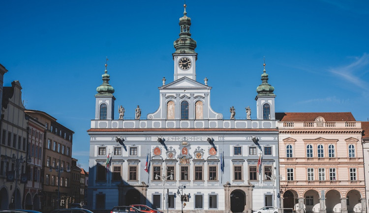Konec složenek v Budějovicích. Od letošního roku si lidé musí poplatky hlídat sami