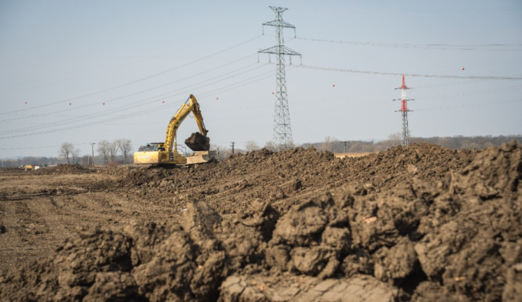 Jihomoravští silničáři začali stavět obchvat Blučiny, hotový bude za tři roky