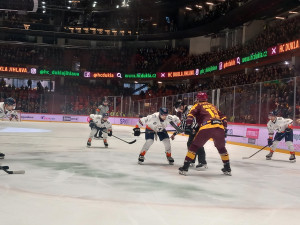 ON-LINE: Dukla začala semifinálovou sérii smolným gólem, už vede 3:1