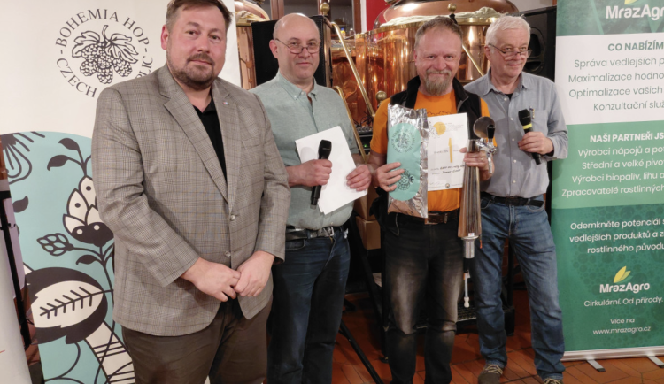 Soutěž minipivovarů ve Zvíkovském Podhradí vyhrál světlý ležák z Pivovaru Garp