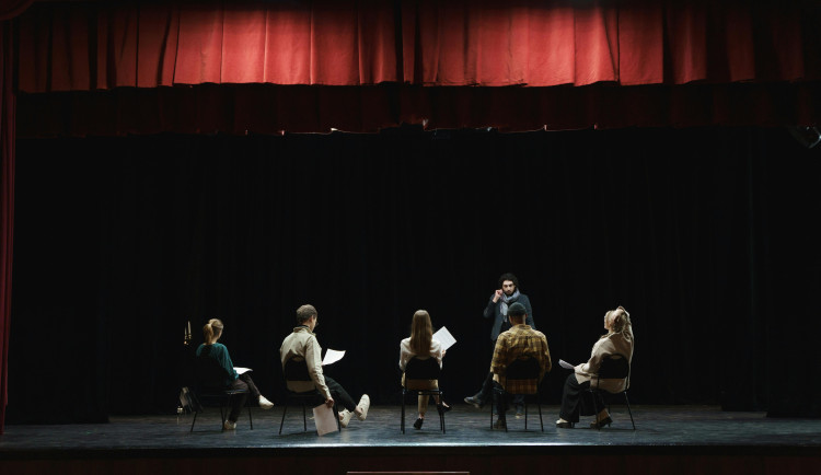 Tipy na víkend: Na Jihlavsku se bude hrát divadlo a povídat o Kyrgyzstánu