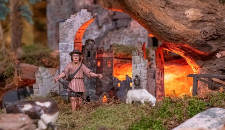 František Preiss se věnoval i ruční malbě figurek do betléma (ilustrační foto)