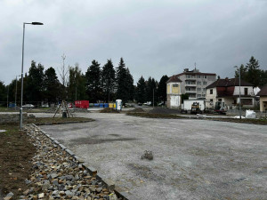 Nové parkoviště v Třešti, foto z výstavby v roce 2025