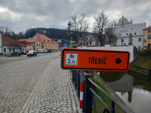 FOTO: Brtnice odříznutá od světa. Zavřené jsou trasy na Třebíč, Luka i Panskou Lhotu