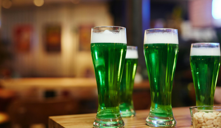 ANKETA: Dnes je Zelený čtvrtek. Nezapomeňte na pivo a od nikoho si nic nepůjčujte