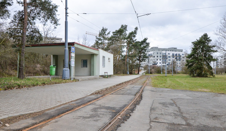 Startuje oprava tramvajových kolejí a zastávky na konečné v plzeňské části Skvrňany
