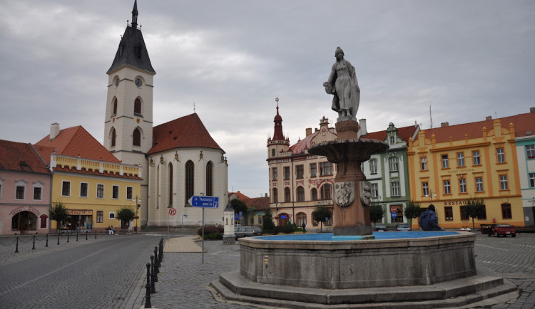 Ve Vodňanech tekla zkažená voda. Na vině byla černá přípojka