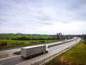 D1 na Vysočině slaví 50 let. Půlstoletí připomínají úseky u Měřína a Meziříčí