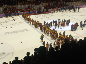 VIDEO, FOTO: Dukla Jihlava obhájila mistrovský titul. Oslavy na ledě byly bujaré