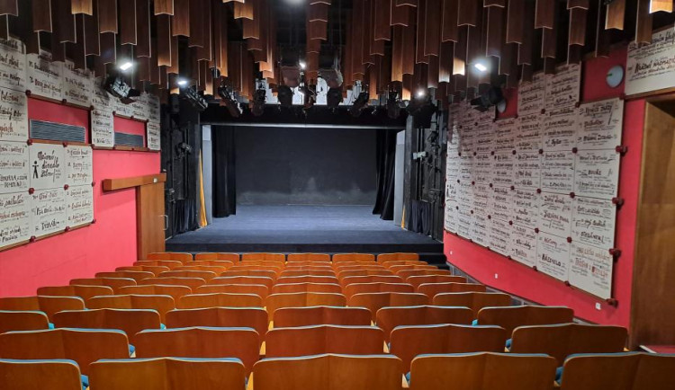 Naivní divadlo čeká modernizace studia. Kapacitu zvýší o třetinu