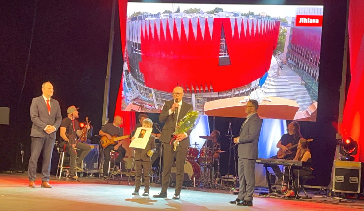 Beke dostal ocenění za arénu. Začala se rodit v době, kdy se mi narodil syn, řekl