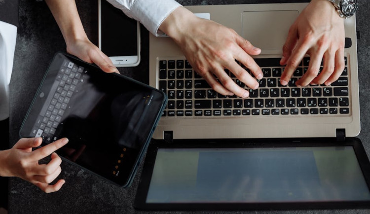 Peněženka PlayID v každodenním životě: Jak digitální nástroje mění běžné návyky