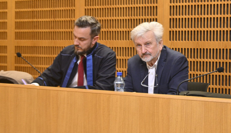 Cimický je podle soudu vinný ze sexuálních útoků, rozhodl tak už podruhé